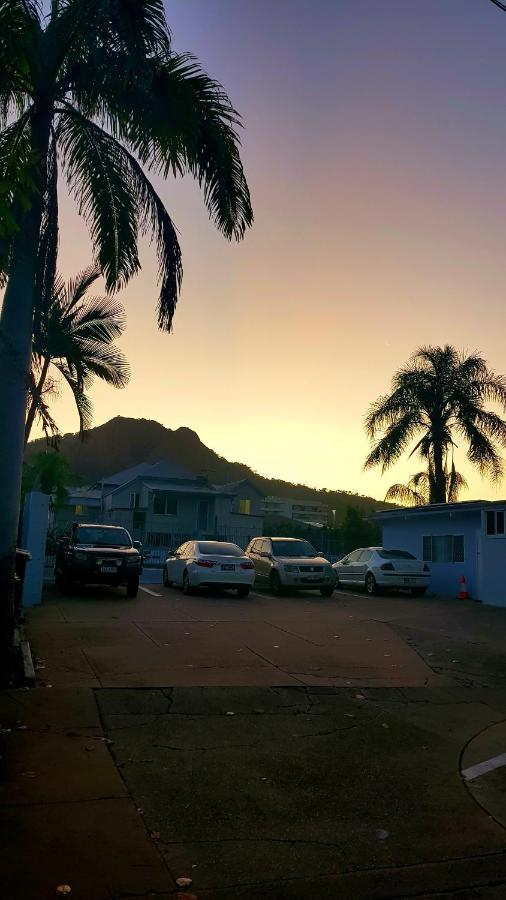 Strand Motel Townsville Ngoại thất bức ảnh